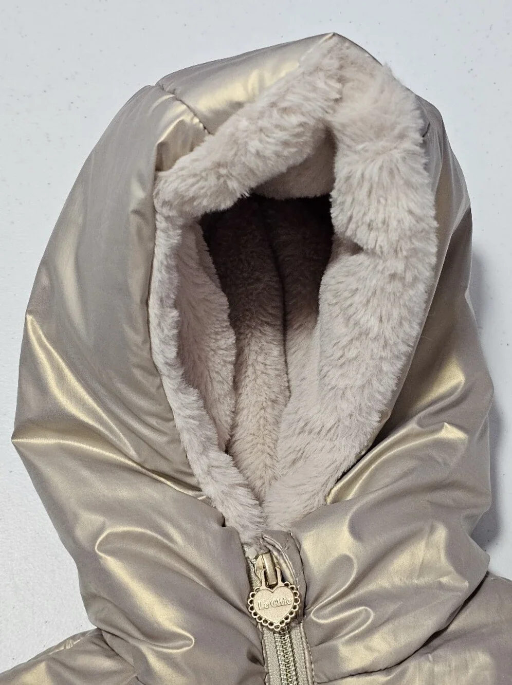 chic le metallic